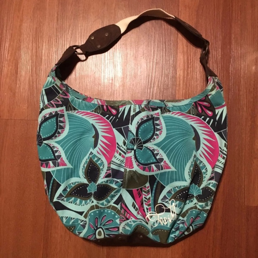 O’neill Leaf Pattern Shoulder Bag - image 1